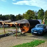 Rheingau 524 Schlaffassdorf Direkt Am Rhein