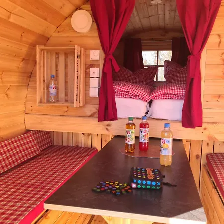 Rheingau524 Schlaffassdorf Direkt Am Rhein Camping