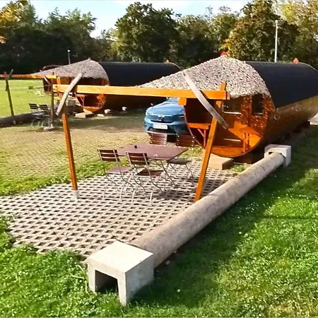 Rheingau 524 Schlaffassdorf Direkt Am Rhein * Geisenheim