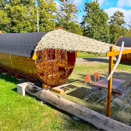 Campsite Rheingau 524 Schlaffassdorf Direkt Am Rhein