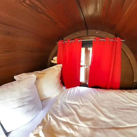 Campsite Rheingau 524 Schlaffassdorf Direkt Am Rhein Geisenheim