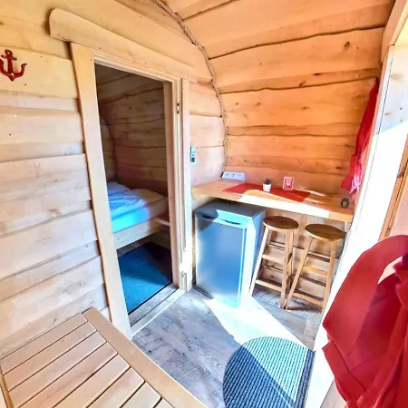 Campsite Rheingau 524 Schlaffassdorf Direkt Am Rhein Geisenheim