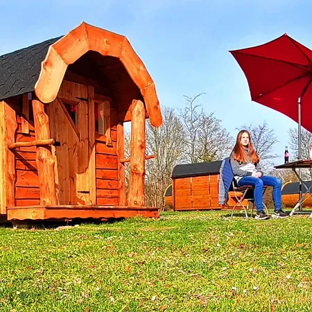 Rheingau524 Schlaffassdorf Direkt Am Rhein Camping Geisenheim