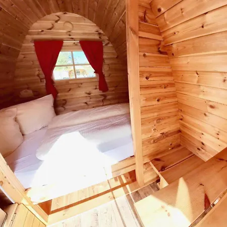 Rheingau524 Schlaffassdorf Direkt Am Rhein Camping *
