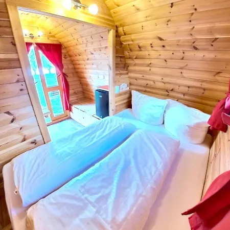 Rheingau524 Schlaffassdorf Direkt Am Rhein Camping