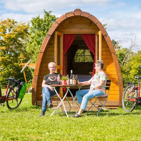 Camping Rheingau524 Schlaffassdorf Direkt Am Rhein