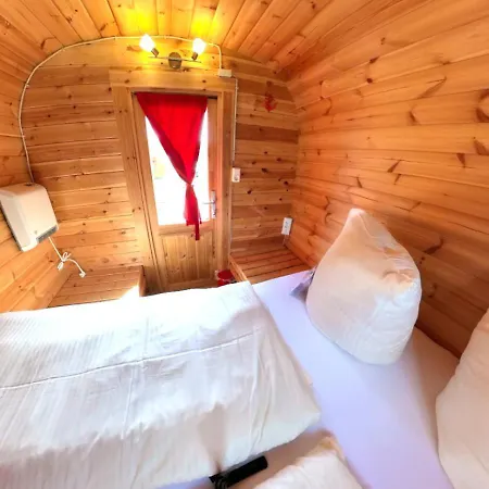 Campsite Rheingau 524 Schlaffassdorf Direkt Am Rhein *