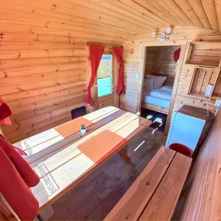 Campsite Rheingau 524 Schlaffassdorf Direkt Am Rhein *