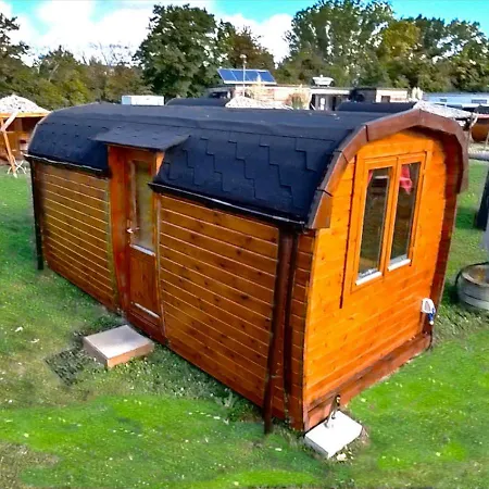 Campsite Rheingau 524 Schlaffassdorf Direkt Am Rhein *