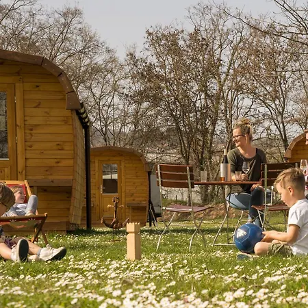 Rheingau524 Schlaffassdorf Direkt Am Rhein Camping