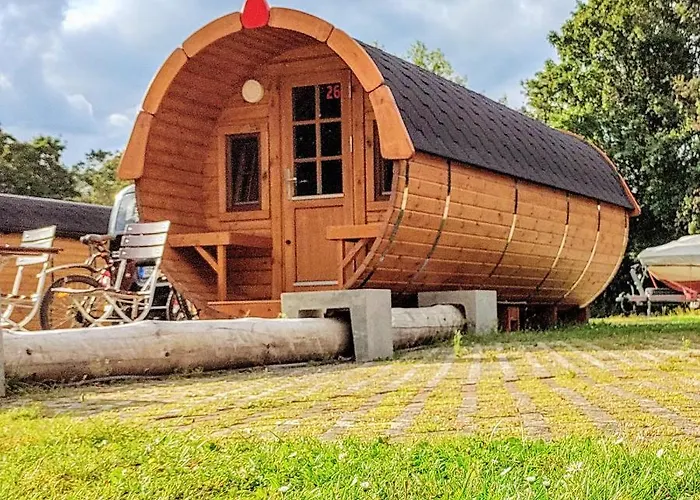 Parque de Campismo Rheingau 524 Schlaffassdorf Direkt Am Rhein Geisenheim