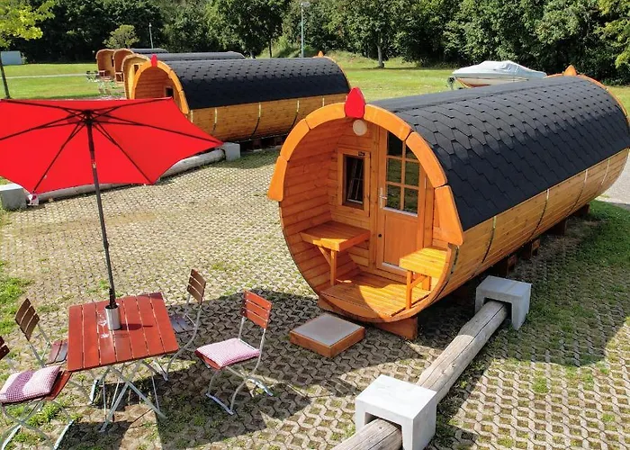 Parque de Campismo Rheingau 524 Schlaffassdorf Direkt Am Rhein