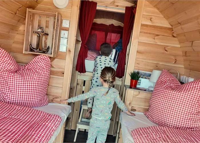 Parque de Campismo Rheingau 524 Schlaffassdorf Direkt Am Rhein Geisenheim