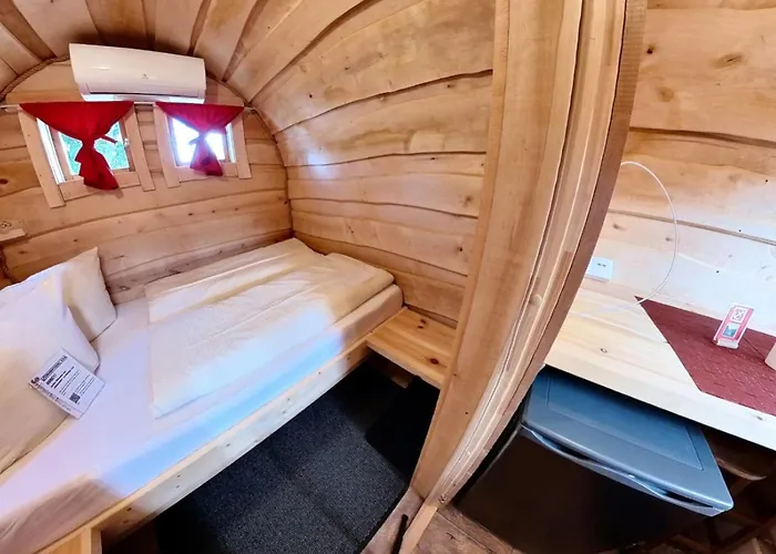 Parque de Campismo Rheingau 524 Schlaffassdorf Direkt Am Rhein *