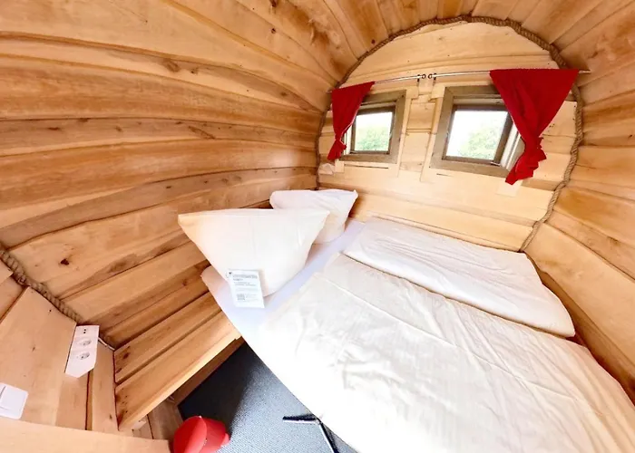 Parque de Campismo Rheingau 524 Schlaffassdorf Direkt Am Rhein *