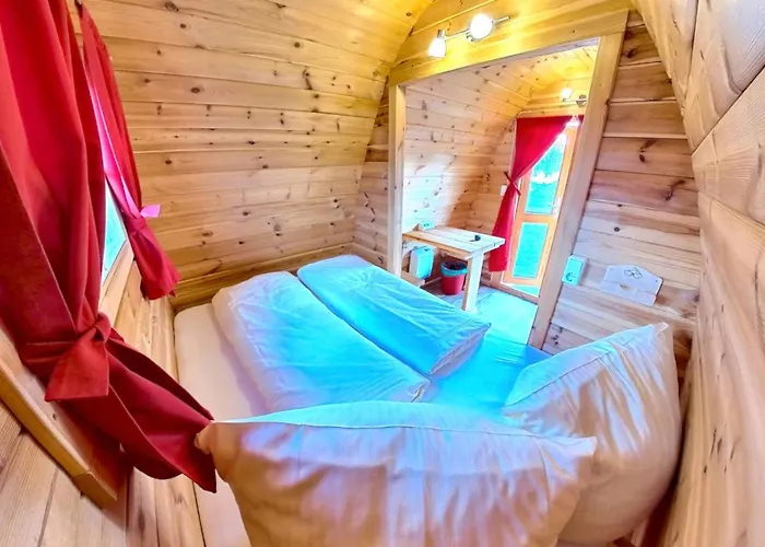 Parque de Campismo Rheingau 524 Schlaffassdorf Direkt Am Rhein *