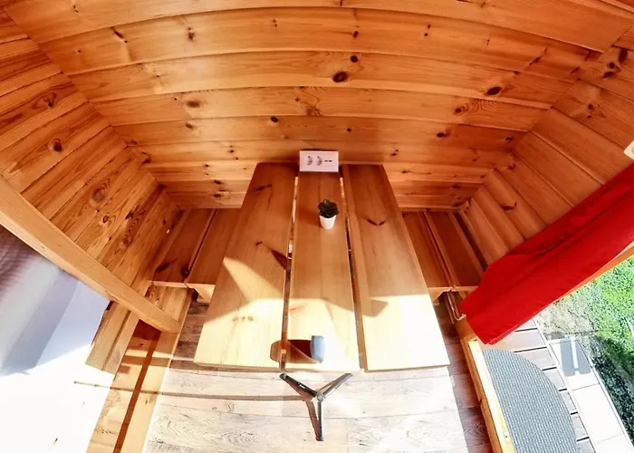 Parque de Campismo Rheingau 524 Schlaffassdorf Direkt Am Rhein