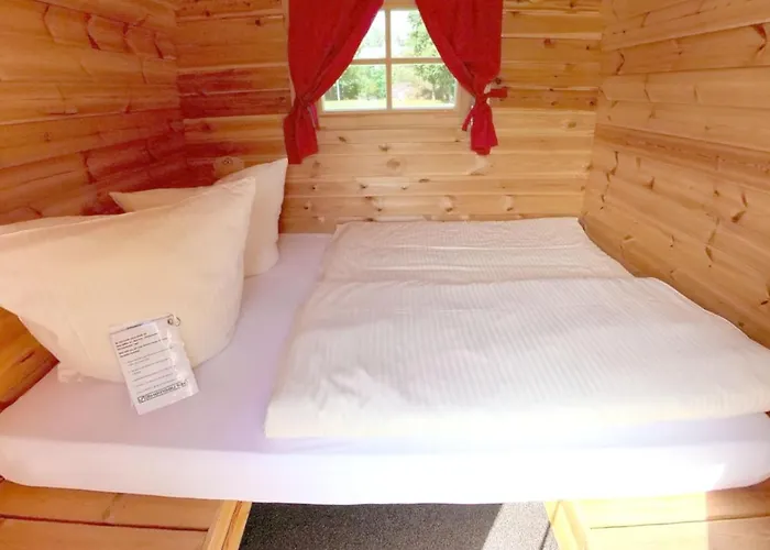 Rheingau 524 Schlaffassdorf Direkt Am Rhein Parque de Campismo *