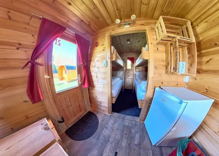 Rheingau 524 Schlaffassdorf Direkt Am Rhein Parque de Campismo