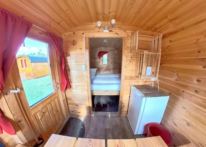 Rheingau 524 Schlaffassdorf Direkt Am Rhein Parque de Campismo Geisenheim